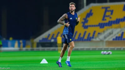 مارتينيز-يمدد-ارتباطه-بالنصر-ويواصل-المشوار-معه