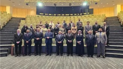 لقاء-أكاديمي-يجمع-رئيس-جامعة-المنصورة-بطلاب-الدراسات-العليا-في