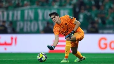 السر-في-ياسين-بونو-هل-أثار-الهلال-الجدل-بسخريته-من-scaled-1
