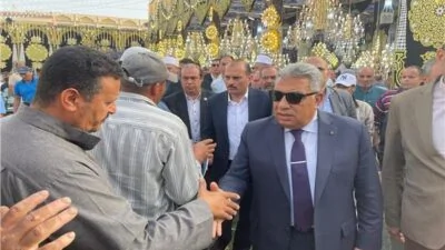 محافظ-الدقهلية-يشارك-في-واجب-العزاء-لضحايا-حادث-شرق-العوينات