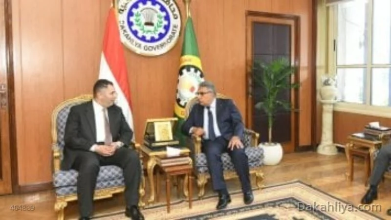 محافظ-الدقهلية-يرحب-بمحافظ-دمياط-مع-بدء-زيارته-لافتتاح-المعرض