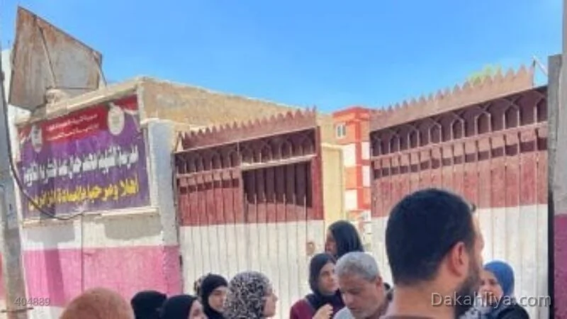 انتهاء-اليوم-لامتحانات-نهاية-العام-للثانوية-العامة-بالدقهلية-مشاهد-من