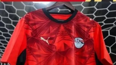 منتخب-مصر-في-المونديال-قميص-تاريخي-مستوحى-من-مفتاح-الحياة
