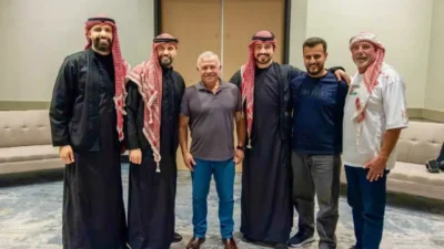 الملك-يكرم-شباب-غماس-البلدي-تقديراً-لجهودهم