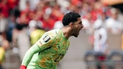 من-شوبير-إلى-ماييلي-نجوم-الدوري-المصري-يصنعون-التاريخ-في