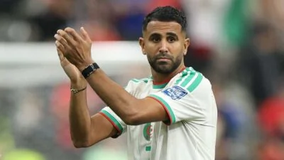 محرز-يودع-المنتخب-الوطني-ويعلن-نهاية-مشواره-الدولي