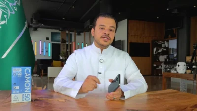 CAMON-50-Ultra-55G-يحقق-إشادة-واسعة-من-نخبة-التقنيين