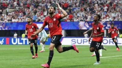 بعد-ملحمة-الأرجنتين-السيسي-يوجه-رسالة-إلى-منتخب-مصر