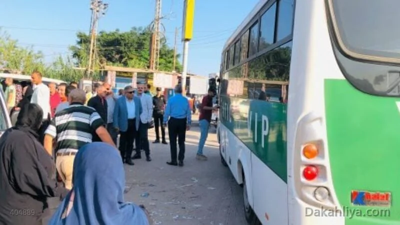 محافظ الدقهلية يراقب تنظيم نقل الركاب في موقف سيارات جديلة بالمنصورة