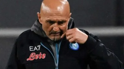 دي لورينتيس يفتح النار على سباليتي.. المدربون ينسون أنهم مجرد موظفين