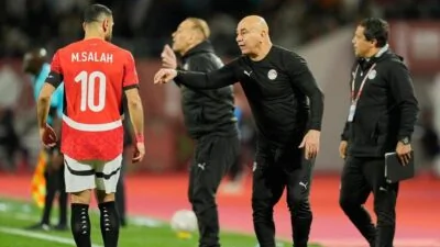 خروج صلاح من معسكر منتخب مصر.. ما صلة حسام حسن بذلك؟