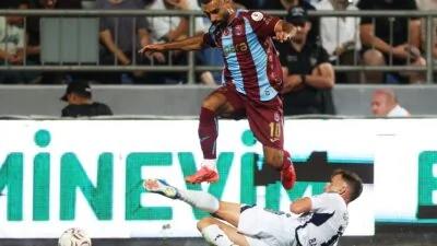 لا يتصرف كنجم.. لاعب طرابزون سبور يكشف حقيقة محمد صلاح في عالم الرياضة
